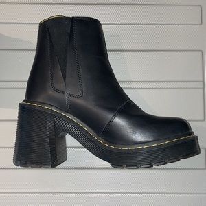 DR.MARTENS Chelsea Boot Heel